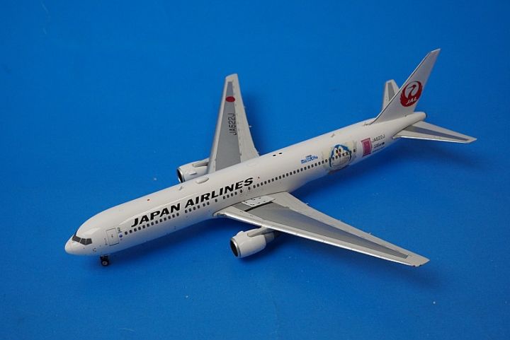1/400 B767-300ER JAL ドラえもん のび太の南極カチコチ大冒険