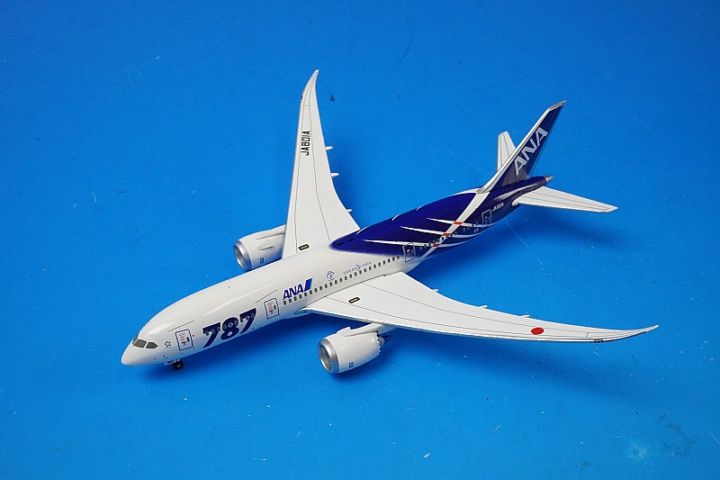 全日空商事 ANA B787-8 JA804A 1/200[NH20048] 全日空商事 NH20055 JA805A 787-8 M.Wing on the ground