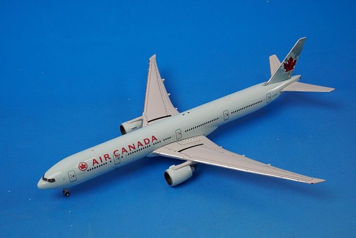 エアカナダ B777-300ER 1/400スケールモデル AIR  1/400 B777-300ER エアカナダ C-FITL ［GJACA786］ ジェミニ/中古