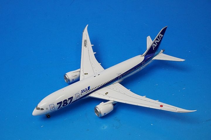 ANA 1/400 Boeing 787-8 全日空商事 NH40068 1/400 B787-8 ANA ロゴ付き 主翼地上姿勢 JA806A [NH40068