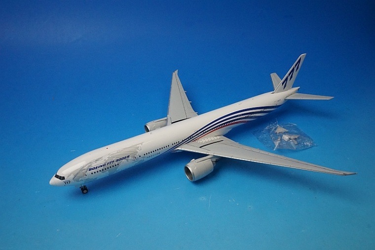 美品⭐️ボーイング777-300ER 1:200 Amazon | ハセガワ 1/200 日本航空 B777-300ER プラモデル 19