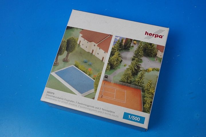 1/500 空港ジオラマアクセサリー 屋外プール/テニスコートセット