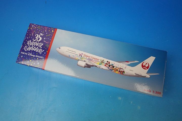 ディズニー　35周年　JAL モデルプレーン　1/200 ディズニー 35周年 JAL モデルプレーン 1/200 - メルカリ