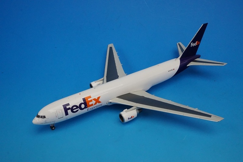 フェデックス飛行機 模型1／200 Amazon.co.jp: 飛行機模型飛行機おもちゃの飛行機模型