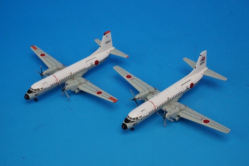 1/400 海上自衛隊 YS-11M & M-A 新旧2機セット [YSS41102] 全日空商事