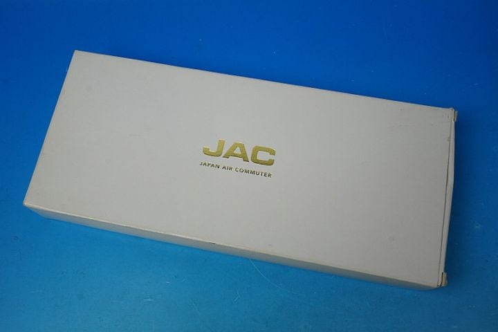 1/100 ありがとう日本の翼 YS-11 JAC 日本エアコミューター JA8717