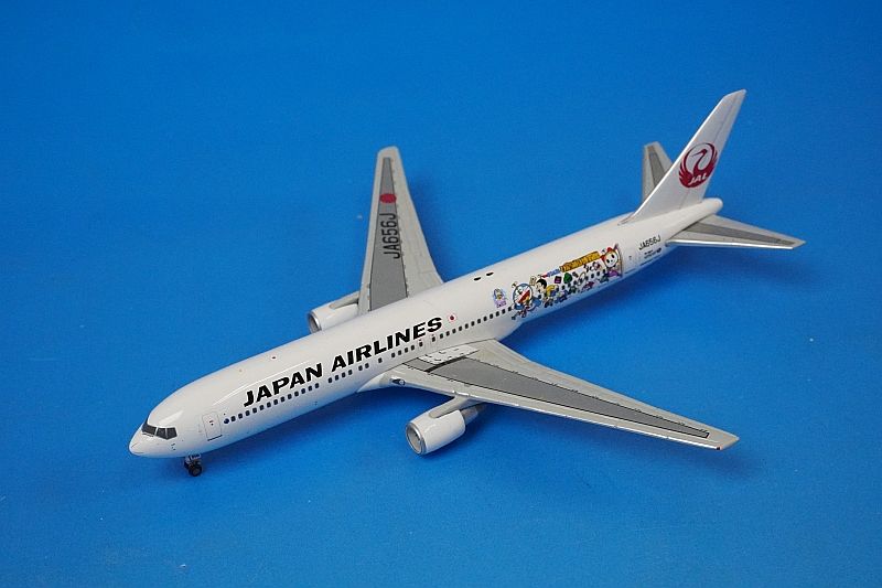 1/400 B767-346/ER JAL ドラえもん のび太のひみつ道具ミュージアム