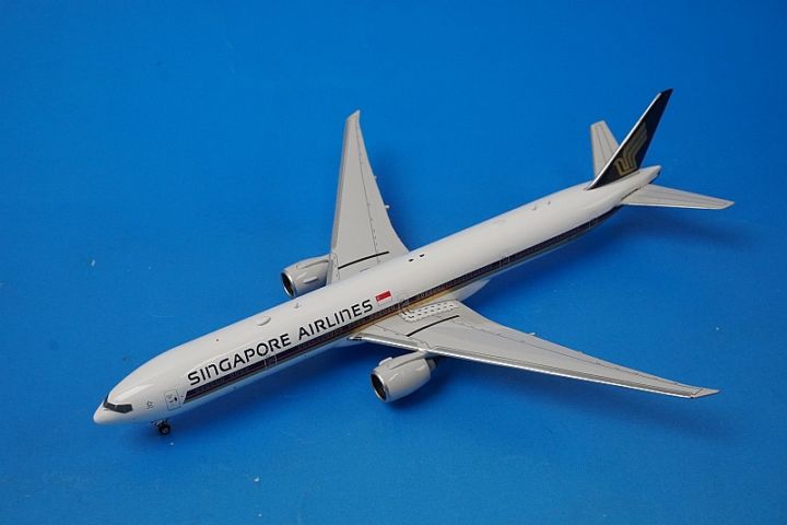 レア 模型 1/144 B777-300 シンガポール航空 航空機
