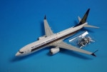 1/200 B737-8MAX ���󥬥ݡ��� 9V-MBN [EW238M005] JC�����󥰥�/���