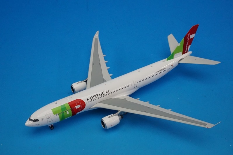 TAPポルトガル航空 A320 CS-TNC 1/200 TAP AIR PORTUGAL safety TAPポルトガル航空 A320 CS-TNC 1/200 TAP AIR PORTUGAL safety