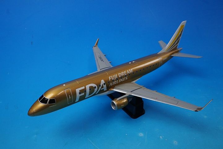 1/100 エンブラエル175 FDA 9号機 ゴールド JA09FJ ［92196-350