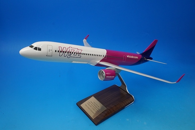 Wizz Air 1/200航空機モデル Wizzair Airbus A321 Scala 1:200 Aereo Modellino da
