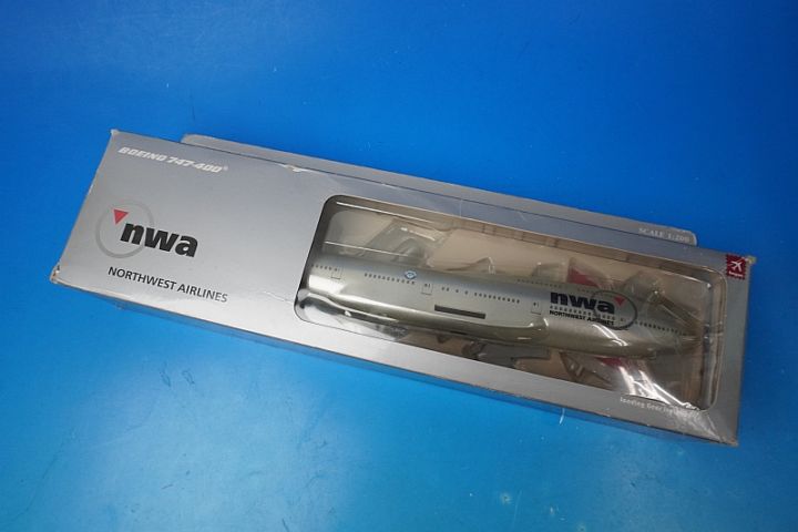 レア物！NORTHWEST AIRBOEING747-100模型 (1/100) レア物！NORTHWEST AIRBOEING747-100模型 (1/100) レア物