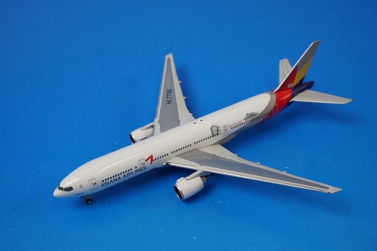 【あゆ】LX B777-300ER モデル 1/200 あゆ】LX B777-300ER モデル 1/200 Amazon.com: 1/200 Boeing