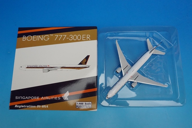 1/400 B777-300ER シンガポール 9V-SNA ［11230］ フェニックス/中古