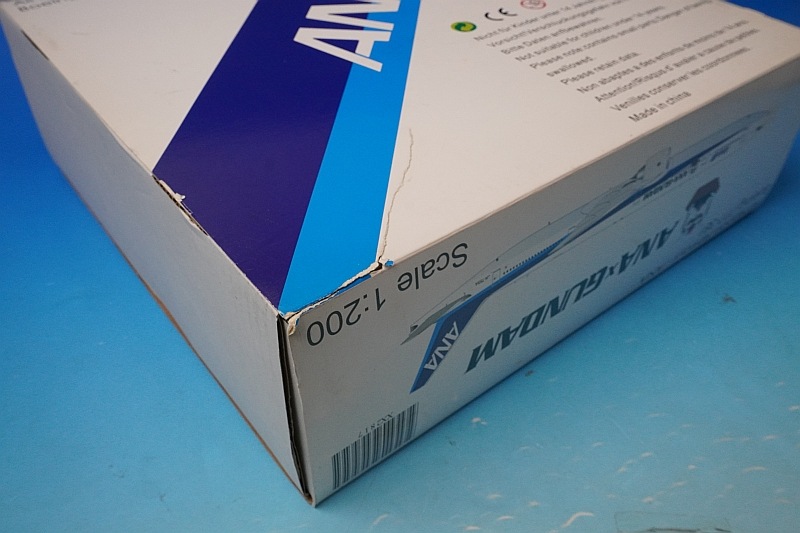 1/200 B777-381 ANA ガンダムジェット JA755A ［XX2817］ JC