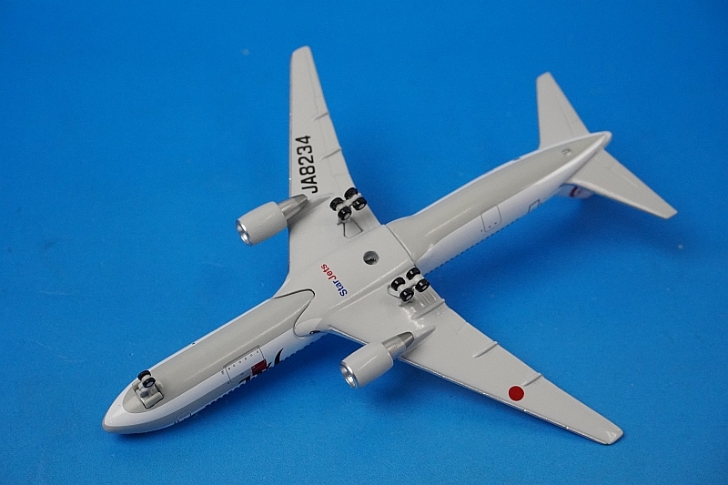 JAL B767-300ER JA8568 初代鶴丸 Yahoo!オークション - JAL B-767-300 初代鶴丸 1/200