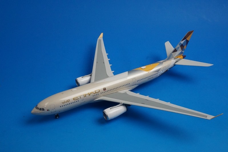 1/200 A330-200 ���ƥ��ϥ� A6-EYD ��100015�� �ե��˥å���/���