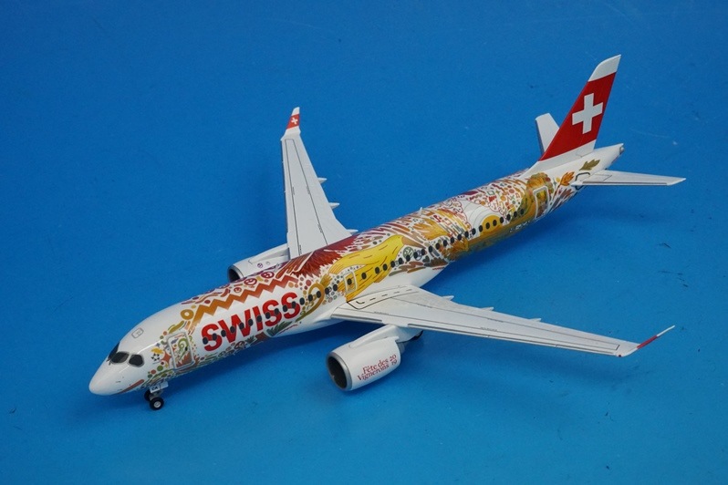 SWISS A220-300 特別塗装機 1/200　ヘルパ ヘルパ 1/200 エアバス A220-300 カンタスリンク Flying Art