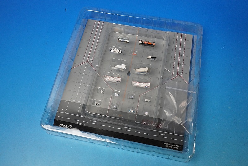 1/400 地上支援車輌17点セット（青）羽田空港408番スポット