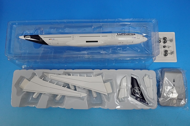 ラッセン 1/200 A340-300 ルフトハンザ ギーセン D-AIFD ［LW200DLH013