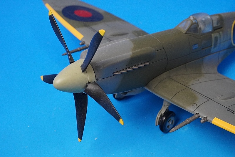 1/48 スピットファイア MK.XIVc ブリティッシュエース イギリス空軍