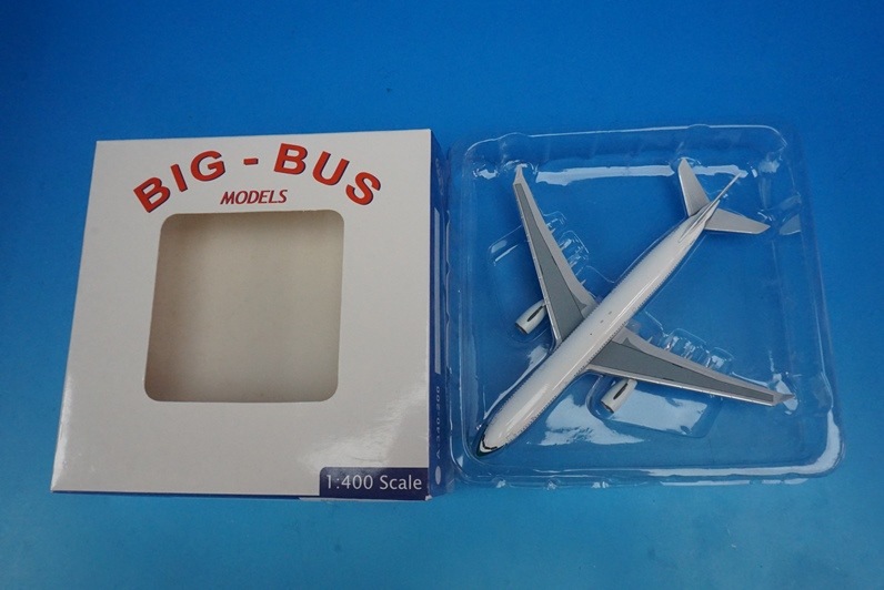 1/400 A330-300 キャセイパシフィック B-HLG ［AC20606I］ アエロ