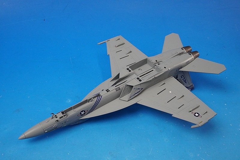 1/72 F/A-18E �����ѡ��ۡ��ͥå� ����ꥫ���� ��143��Ʈ���������� �ԥ塼����ɥå��� AG100/#166608 [HA5126] �ۥӡ��ޥ�����/���