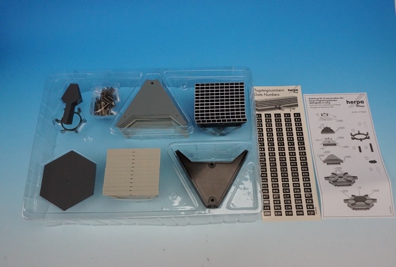 1/500 空港ジオラマ建物組立キット パック4 六角形出発ホール [519663