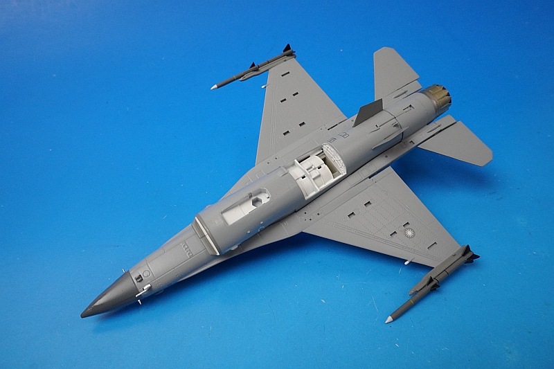 1/72 F-16A/B ROCAF 台湾空軍 401-TCW 27-FG ［DI 001-001］ DEFENCE
