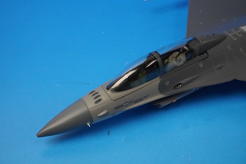 1/72 F-16A/B ROCAF 台湾空軍 401-TCW 27-FG ［DI 001-001］ DEFENCE