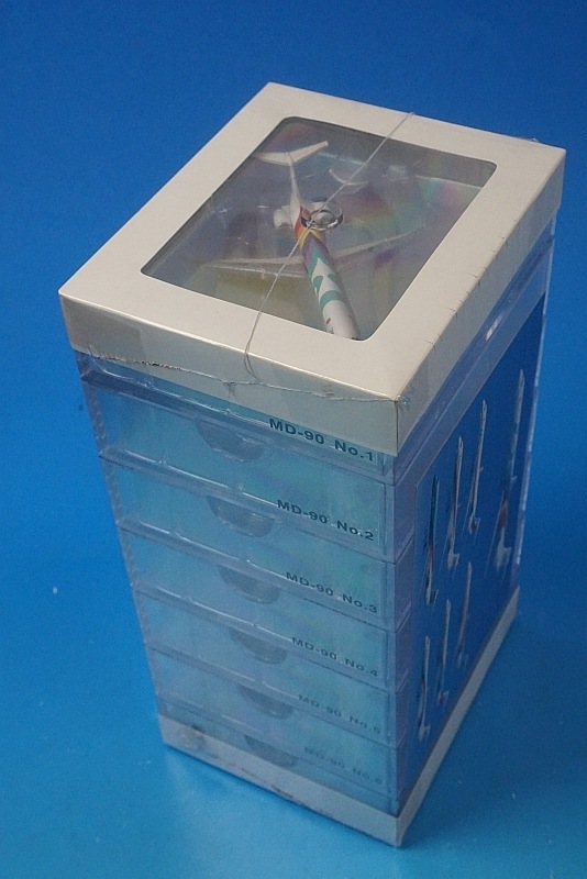 1/500 MD-90 シリーズ ミニエアプレーンモデル JAS 日本エアシステム