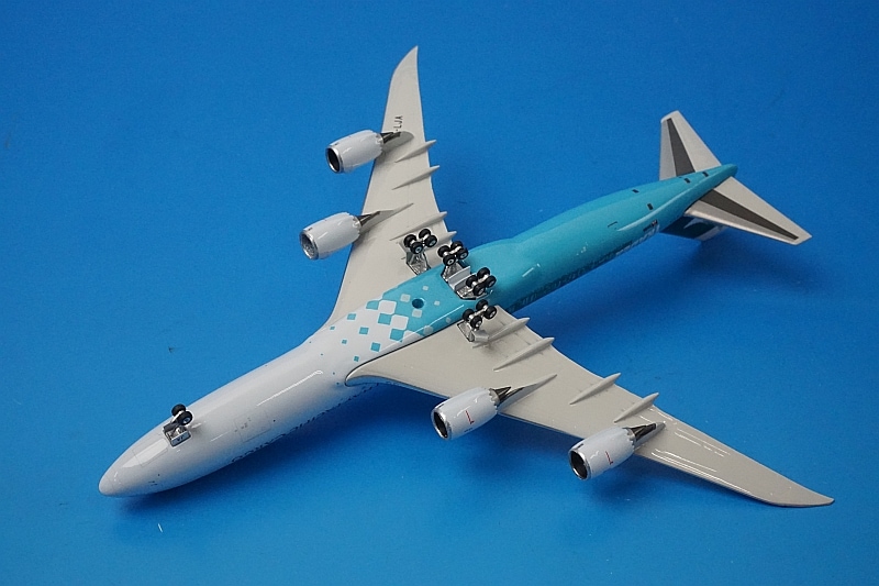 1/400 B747-8F キャセイパシフィックカーゴ 香港トレーダー B-LJA