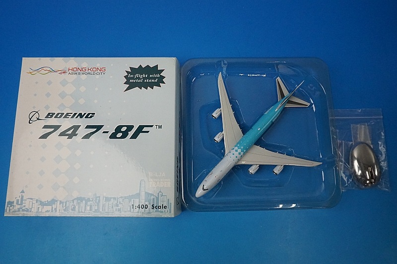 1/400 B747-8F キャセイパシフィックカーゴ 香港トレーダー B-LJA