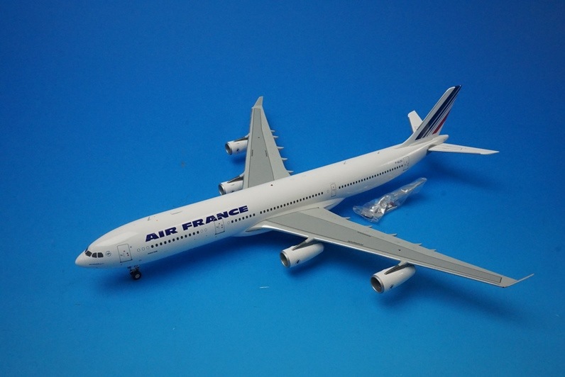 1/200 A340-300 エールフランス航空 F-GLZU 1/200 A340-300 エール