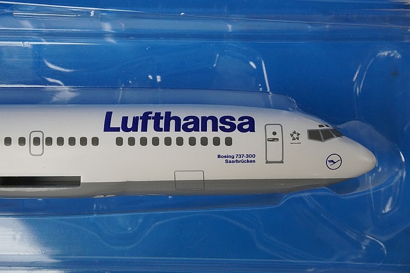 1/200 B737-300 ルフトハンザ Saarbrucken/ザールブリュッケン D