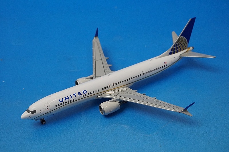 1/400 B737-MAX9 ユナイテッド N67501 [GJUAL1784] ジェミニ/中古｜763116417840｜飛行機模型 通販 ...