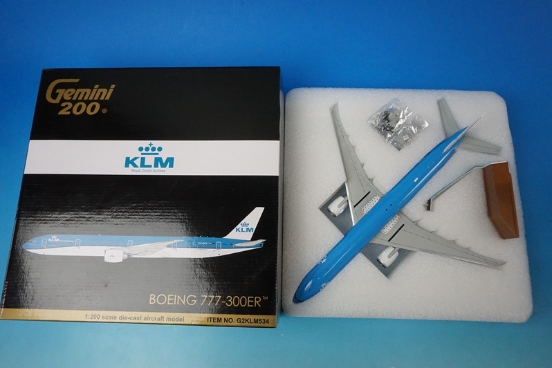 KLMオランダ航空Boeing777-300ER 1/200 スケール KLM オランダ航空