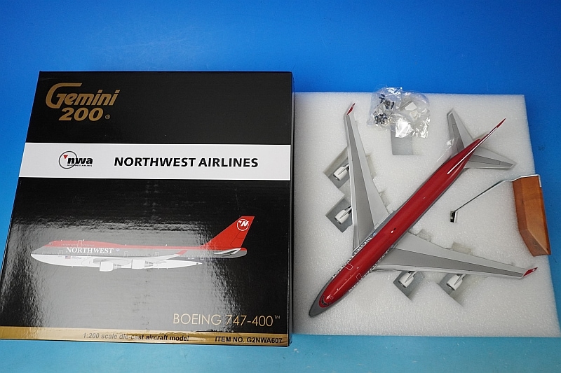 1/200 B747-400 ノースウエスト Spirit of the North West People