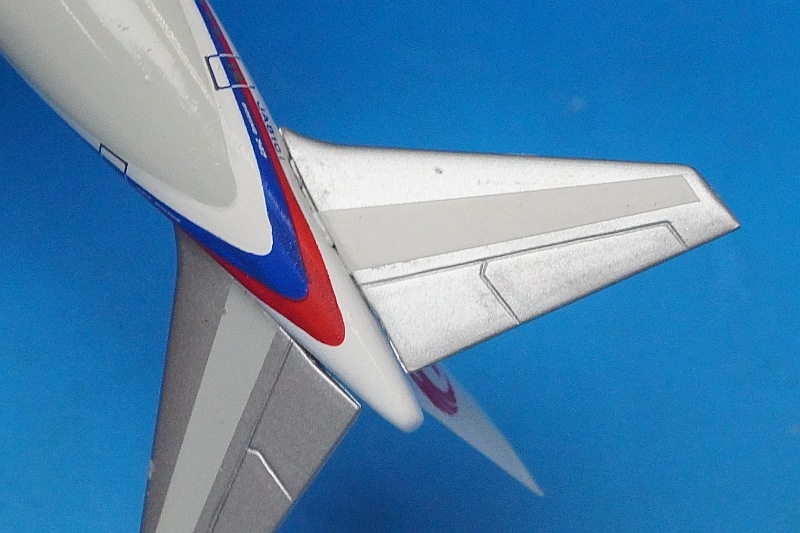 1/200 B747-100 JAL 旧鶴丸塗装 導入1号機 JA8101 中華のおせち贈り物 旧鶴丸塗装 JAL B747-100 1/200 導入1号機