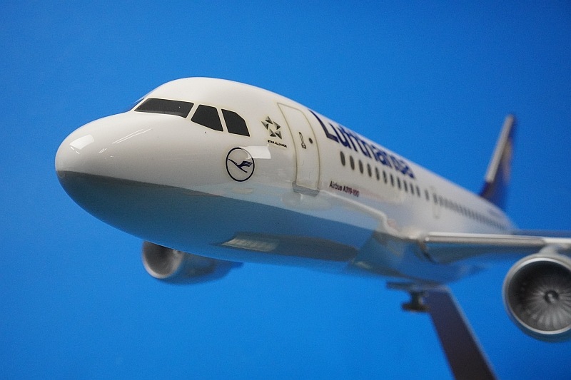 1/100 A319-100 ルフトハンザ D-AIBC パックミン/中古｜｜飛行機模型