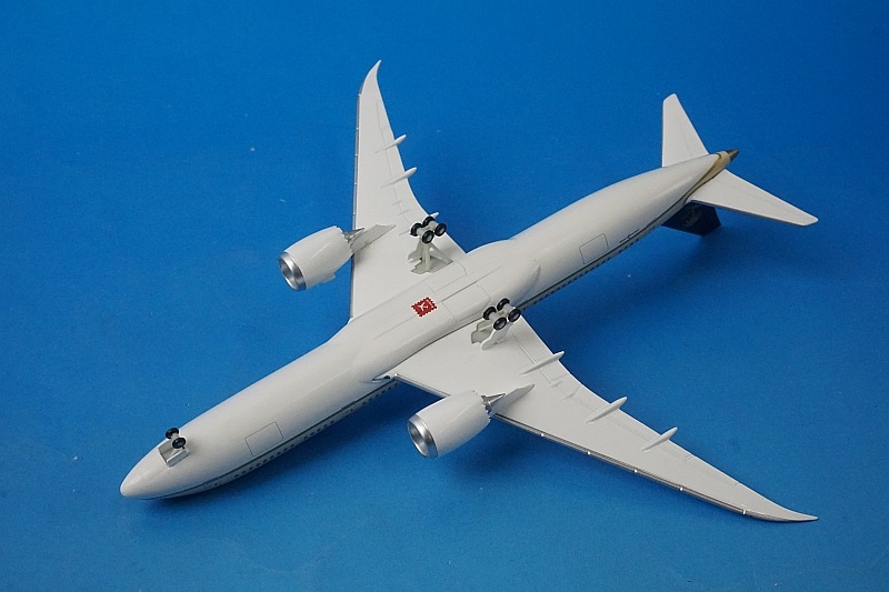 1/400 B787-9 サウジアラビア 主翼地上姿勢 ＊レジ番付与なし