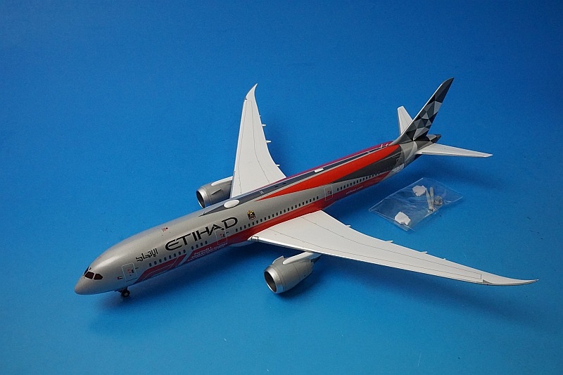 1/200 B787-9 エティハド 新塗装 A6-BLA 飛行機フィギュア