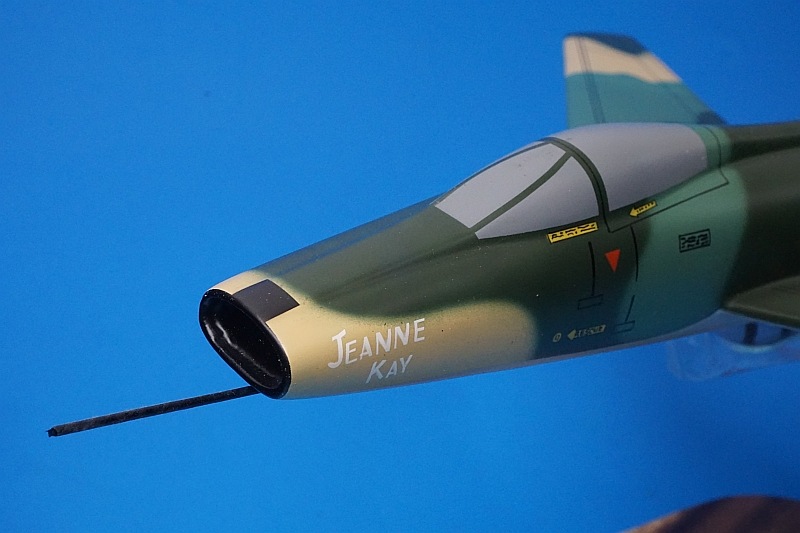 全長約37cm 全幅約30cm F－100 スーパーセイバー アメリカ