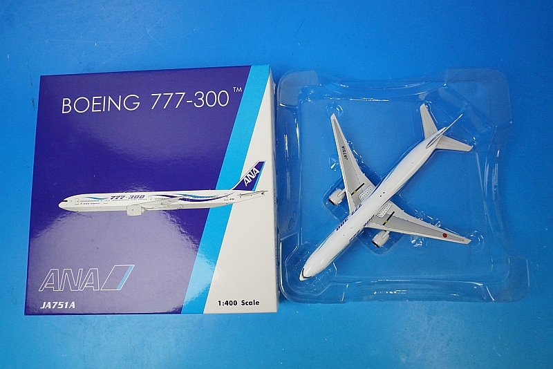Phoenix 1/400 ANA B777-300 JA752J 風特別塗装 Phoenix 1/400 ANA B777-300 JA752A 風特別塗装 - メルカリ