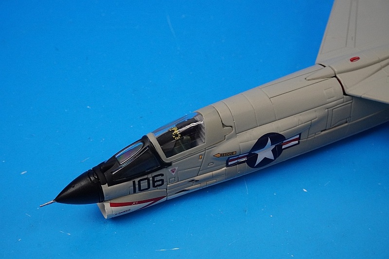 1/72 F-8E クルセイダー アメリカ海兵隊 第212海兵戦闘飛行隊