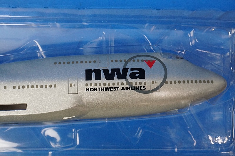 レア物！NORTHWEST AIRBOEING747-100模型 (1/100) ENG SUB] Assembly 747-100 NORTHWEST AIRLINES Part3 - YouTube