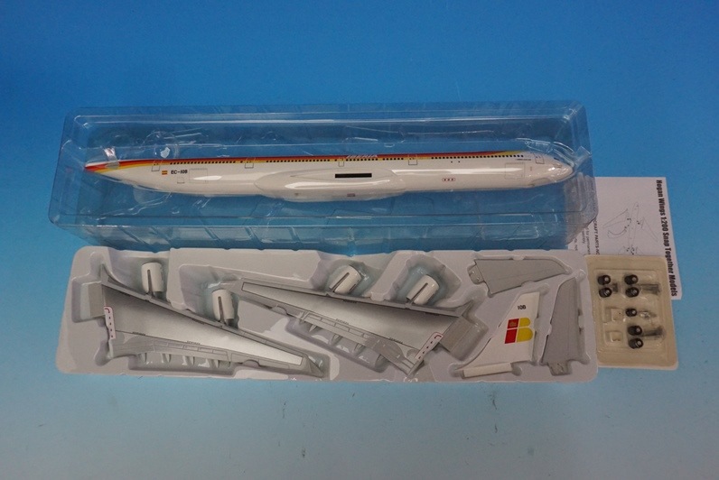 1/200 A340-600 ٥ꥢ EC-IOB 4081 ۡ/