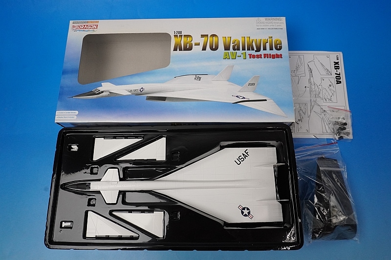 1/200 XB-70A �����륭�꡼ ��浡 �ƥ��ȥե饤�� ��52003�� �ɥ饴��/���