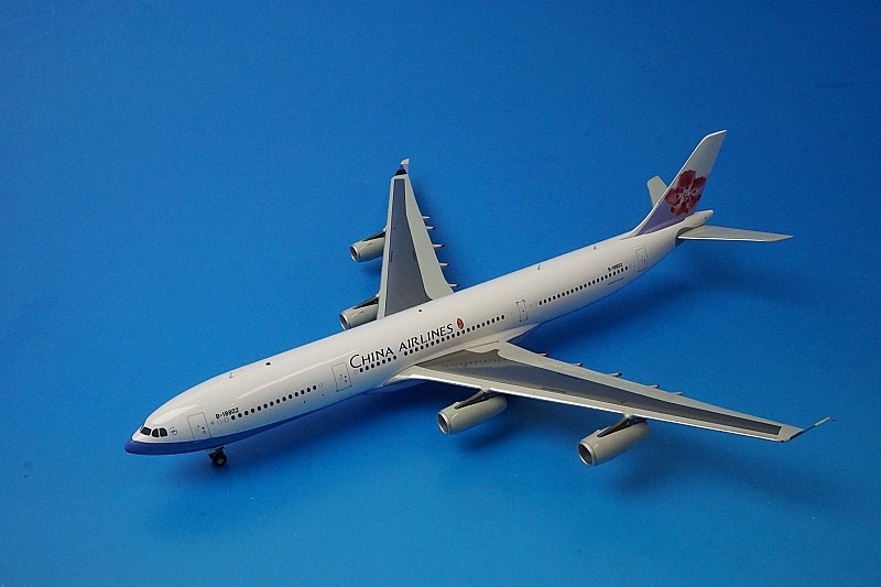1/200 A340-300 チャイナエア B-18802 [XX2660] JCウイングス/中古